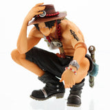 One piece ace squatting action figure